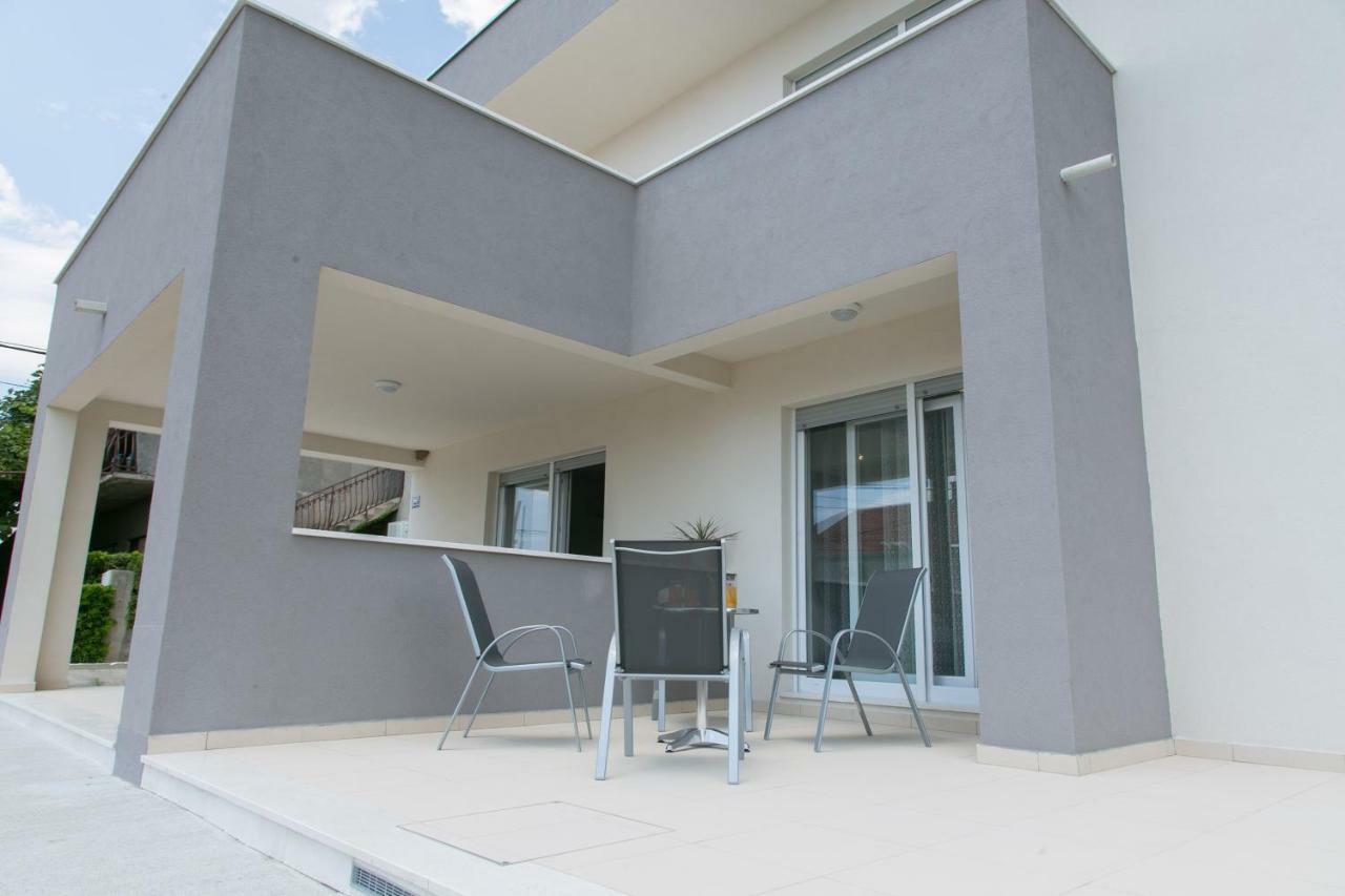 Navi Apartment Kaštela Exterior foto