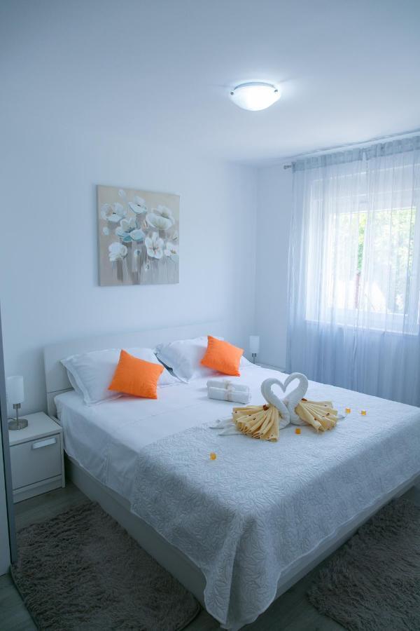 Navi Apartment Kaštela Exterior foto