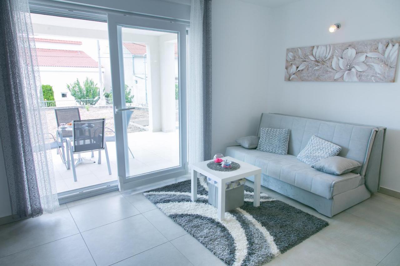 Navi Apartment Kaštela Exterior foto